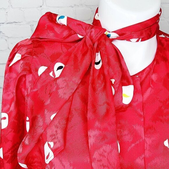 VINTAGE ANNE KLEIN SILKY RED PRINT SECRETARY BLOUSE TOP W/ BOW - 12 - Picture 2 of 5